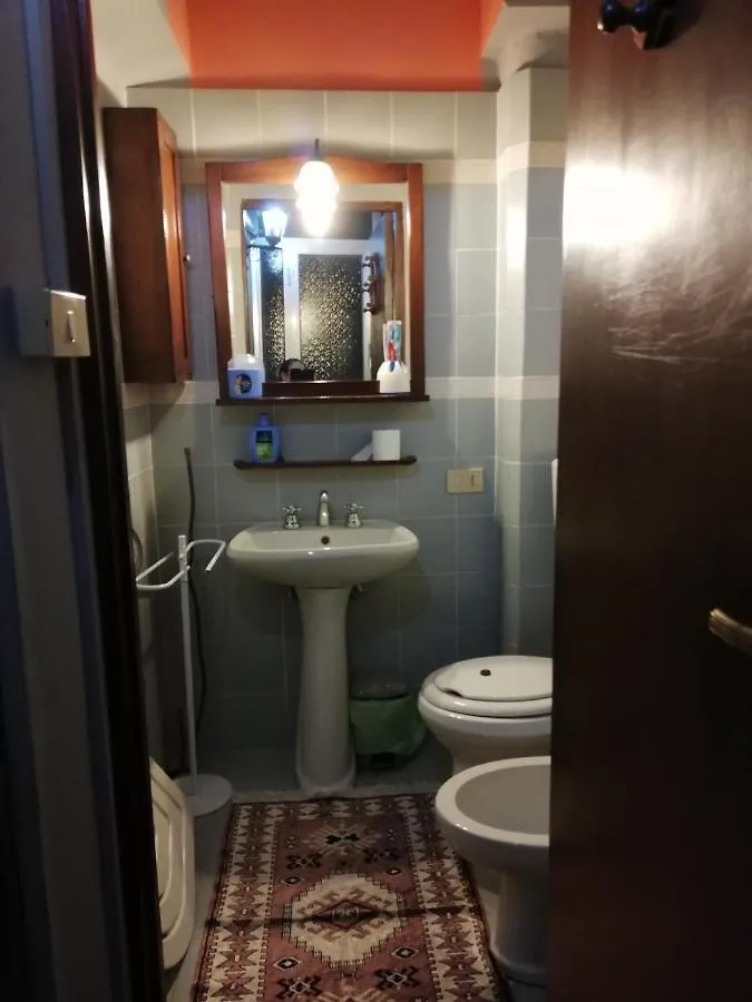 B&B Luce Livorno Centrale Italien