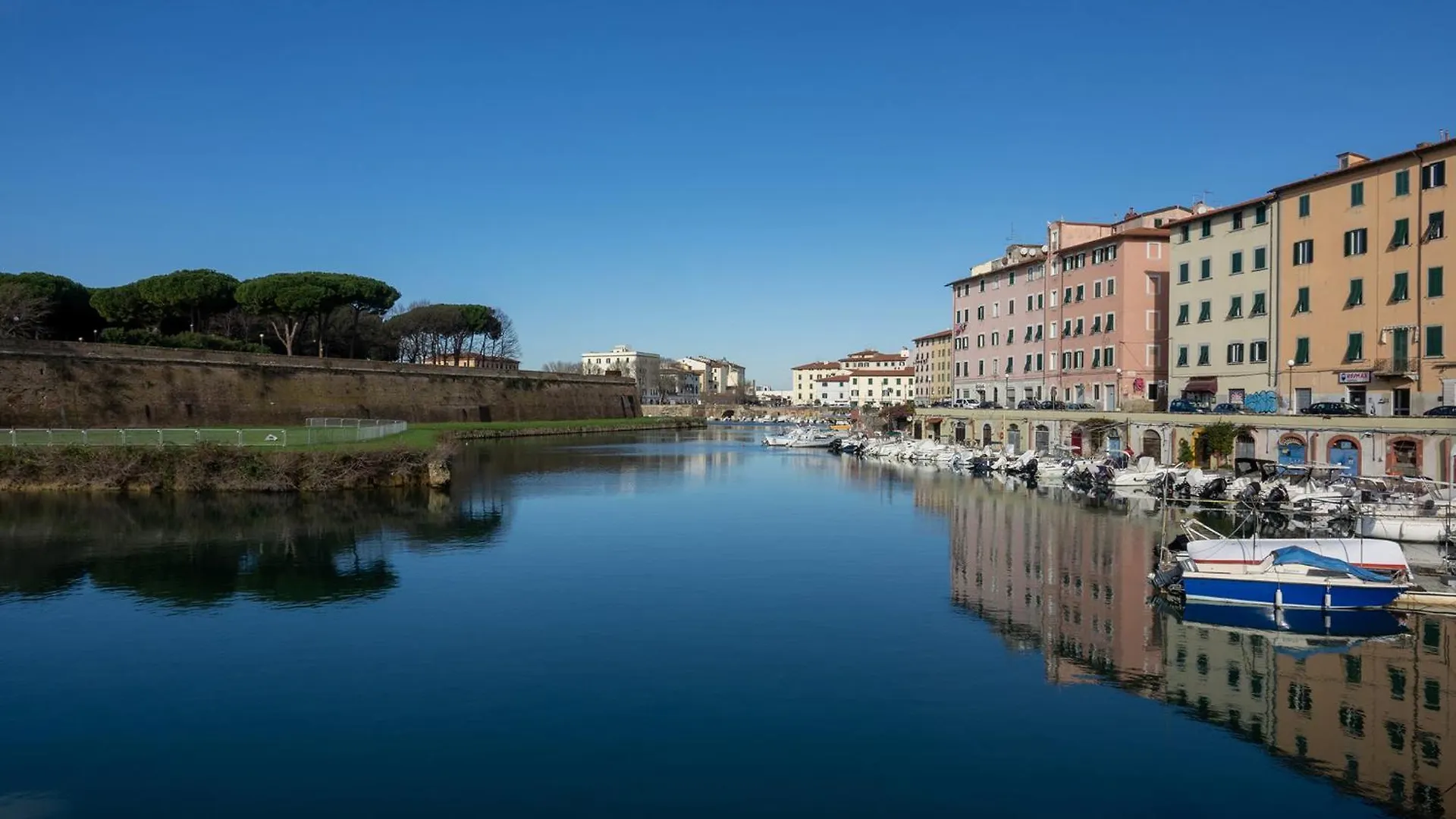B&B Luce Livorno Centrale Italien