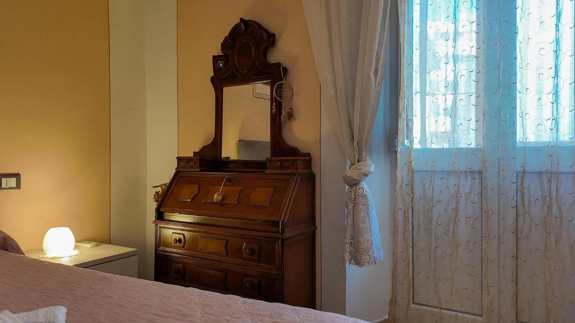 B&B Luce Livorno Centrale Bed & Breakfast
